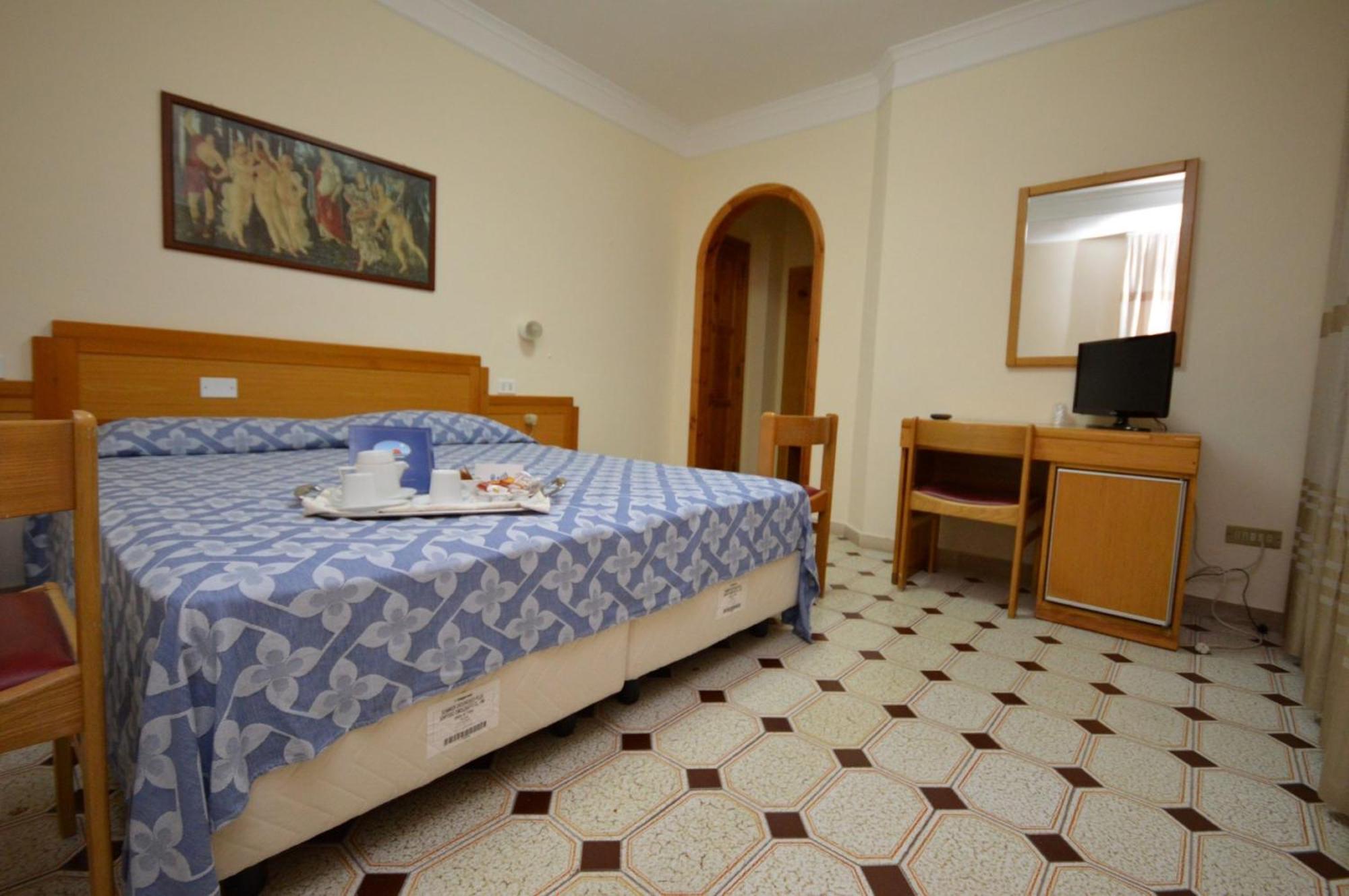 Hotel Residence Il Gabbiano ชิโรมารีนา ห้อง รูปภาพ